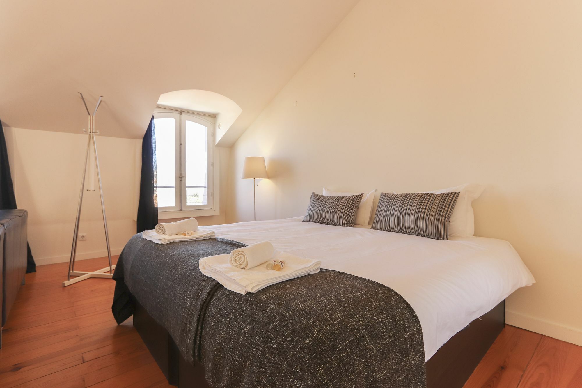 Santa Catarina Stylish By Homing Apartment Lisboa Екстериор снимка